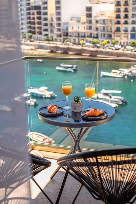 Stylish Seafront Spinola Apartment Saint Julian's Екстер'єр фото