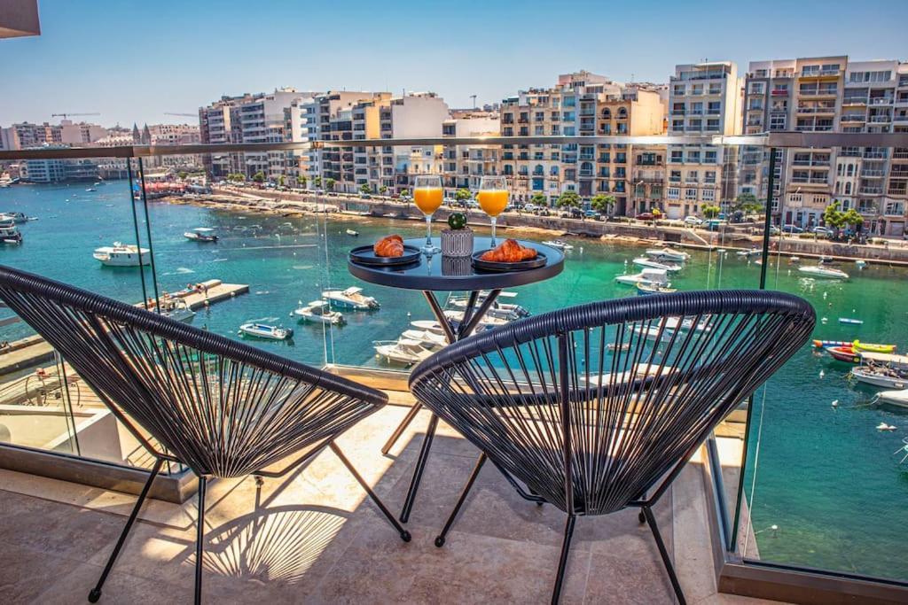 Stylish Seafront Spinola Apartment Saint Julian's Екстер'єр фото